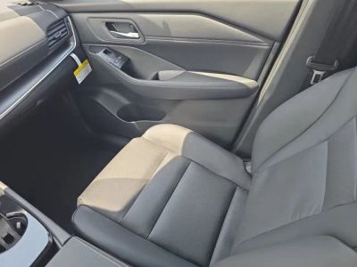 2026 Nissan Rogue — photo 16 view