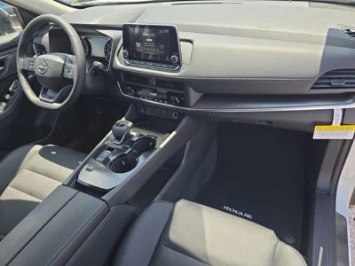 2026 Nissan Rogue — photo 12 view