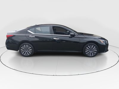 2024 Nissan Altima - Photo 8