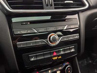 2018 INFINITI QX30 - Photo 14