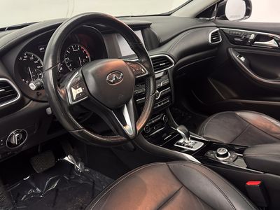 2018 INFINITI QX30 - Photo 9