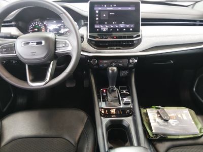 2024 Jeep Compass — photo 15 view