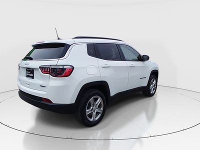 2024 Jeep Compass — photo 7 view