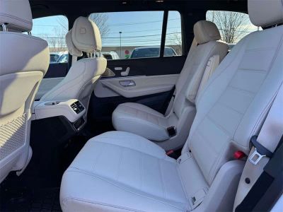 2025 Mercedes-Benz GLS - Photo 34