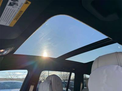 2025 Mercedes-Benz GLS - Photo 33