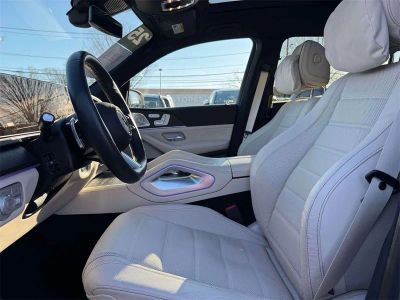 2025 Mercedes-Benz GLS - Photo 4