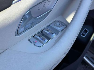 2025 Mercedes-Benz GLS - Photo 20