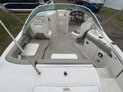 2007 Sea Ray 220 SD - Photo 9