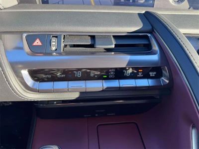 2022 Lexus LC - Photo 31