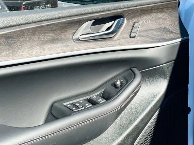 2025 Jeep Grand Cherokee — photo 18 view