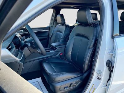 2025 Jeep Grand Cherokee — photo 21 view