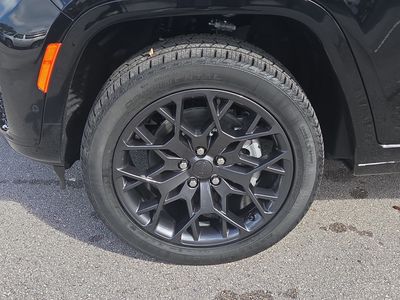 2025 Jeep Grand Cherokee L - Photo 11