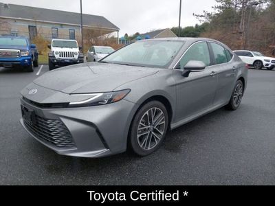 2025 Toyota Camry XLE - Photo 10