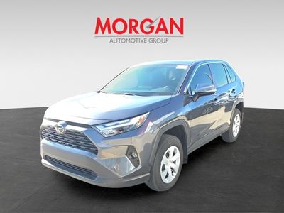 2025 Toyota RAV4 - Photo 8