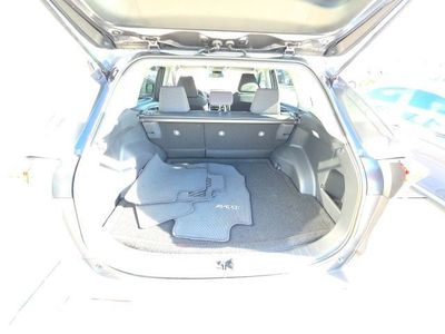 2025 Toyota RAV4 - Photo 26
