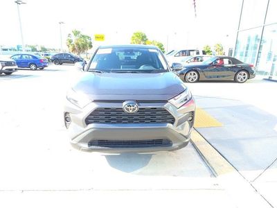 2025 Toyota RAV4 - Photo 9