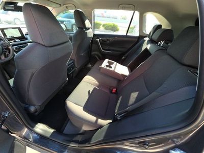 2025 Toyota RAV4 - Photo 23