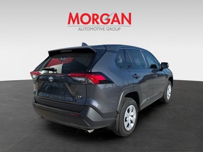 2025 Toyota RAV4 - Photo 4