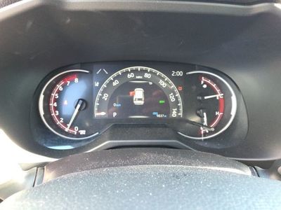 2025 Toyota RAV4 - Photo 16