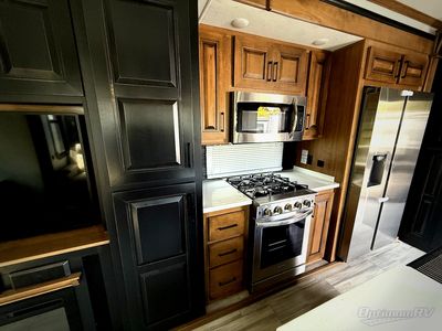 2022 Heartland Bighorn - Photo 10