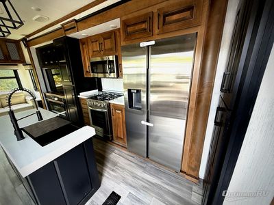 2022 Heartland Bighorn - Photo 11