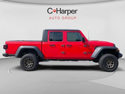 2020 Jeep Gladiator — side profile view
