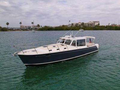 2019 MJM 43z — front three-quarter view