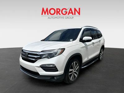 2018 Honda Pilot — interior view