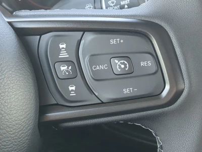 2026 Jeep Gladiator — photo 26 view
