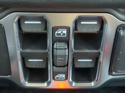 2026 Jeep Gladiator — photo 24 view