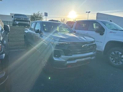 2026 Chevrolet Colorado - Photo 2