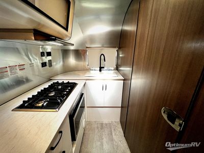 2022 Airstream Caravel - Photo 9