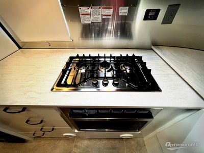 2022 Airstream Caravel - Photo 10