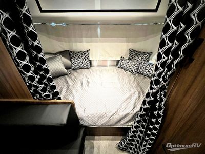 2022 Airstream Caravel - Photo 7