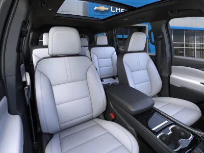 2026 Chevrolet Traverse — photo 16 view