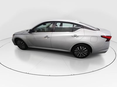 2023 Nissan Altima - Photo 4