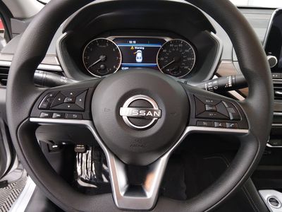 2023 Nissan Altima - Photo 12