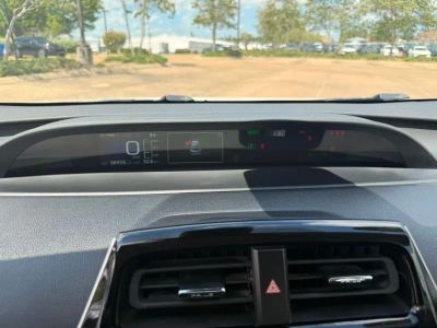 2019 Toyota Prius - Photo 23