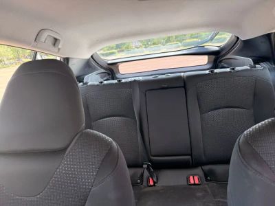 2019 Toyota Prius - Photo 17