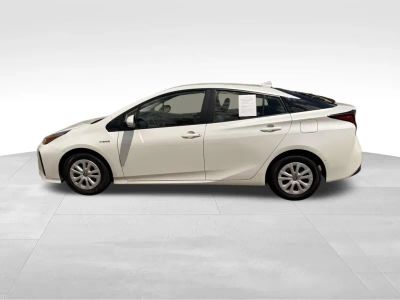 2019 Toyota Prius - Photo 4