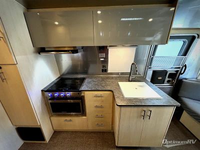 2022 Airstream Flying Cloud - Photo 6