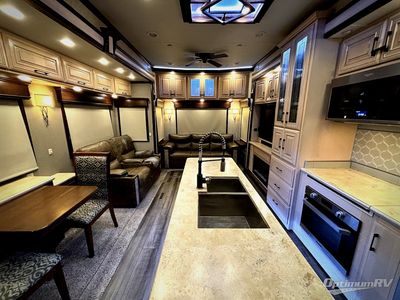 2019 DRV Mobile Suites - Photo 4