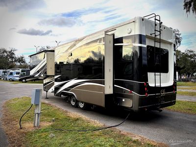 2019 DRV Mobile Suites - Photo 3