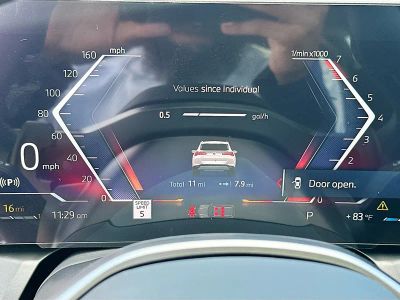 2026 BMW X3 — photo 9 view