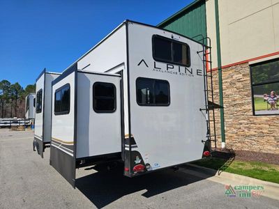 2025 Keystone RV Avalanche - Photo 5