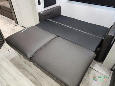 2025 Keystone RV Avalanche - Photo 41