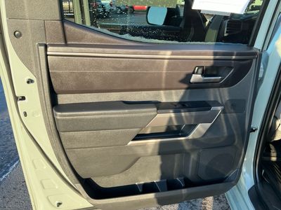 2024 Toyota Tundra 4WD — photo 16 view