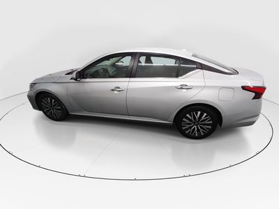2023 Nissan Altima - Photo 4