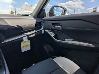 2026 Nissan Rogue — photo 17 view