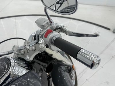 2025 Suzuki Boulevard C50 - Photo 10
